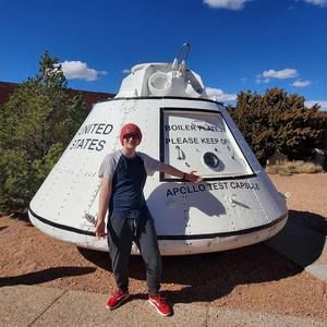 Meet your Posher, Devin